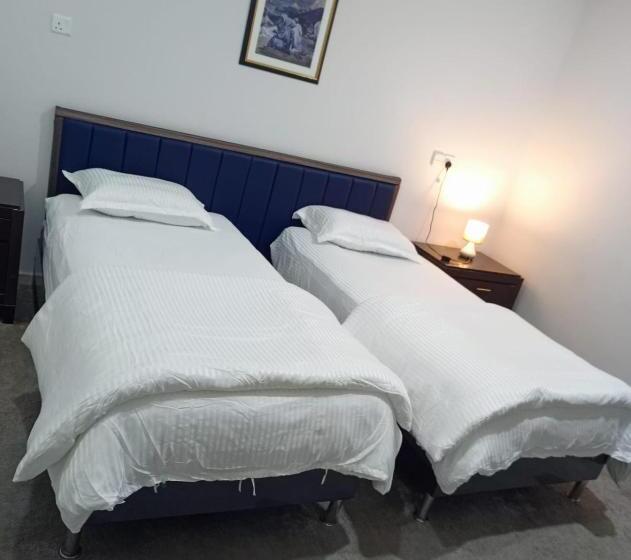 شقق الملتقي