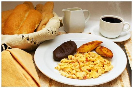 تختخواب و صبحانه Posada Rosa Balvina