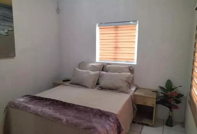 تختخواب و صبحانه Restwell Accommodation