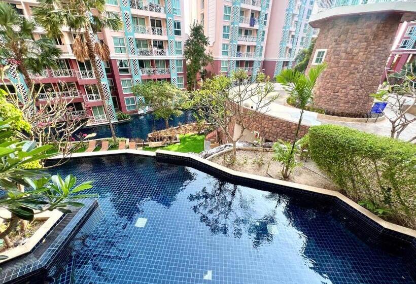 هتل Grande Caribbean Condo By Ping An