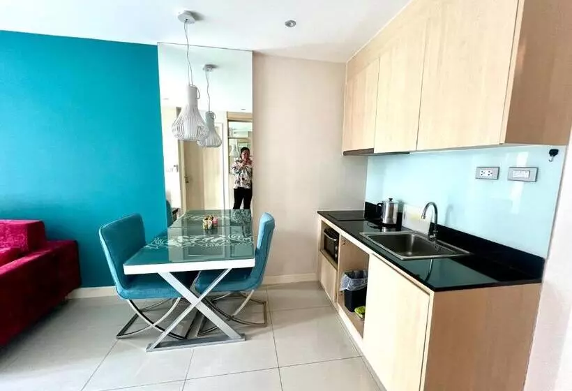 هتل Grande Caribbean Condo By Ping An