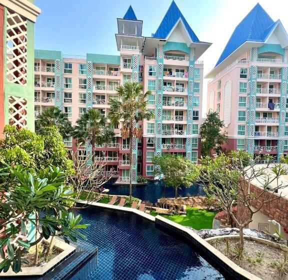 هتل Grande Caribbean Condo By Ping An