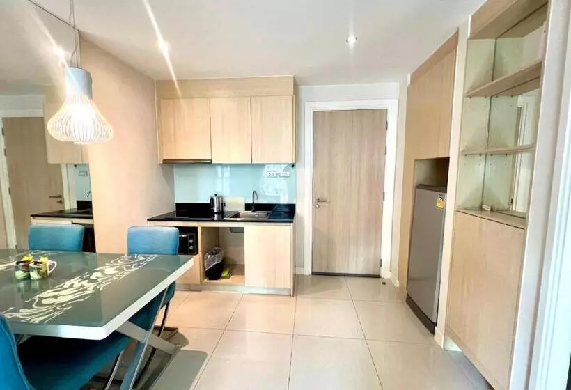 هتل Grande Caribbean Condo By Ping An