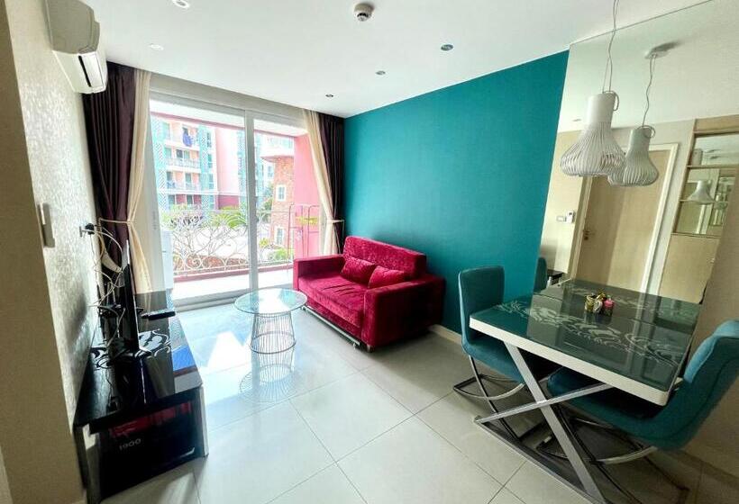 هتل Grande Caribbean Condo By Ping An