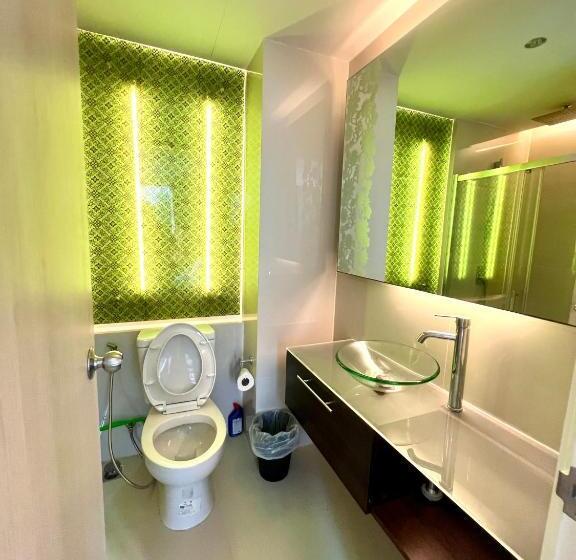 هتل Grande Caribbean Condo By Ping An