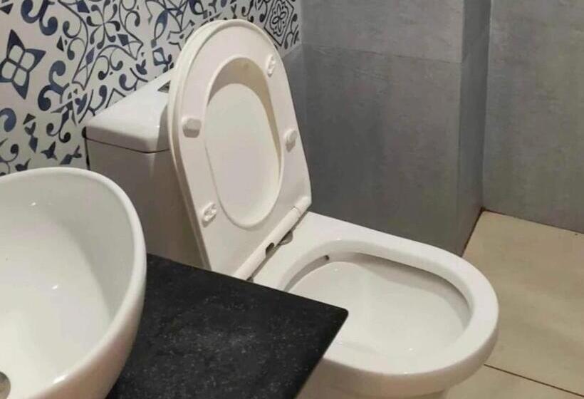 Hotel Oyo Kailath Saf E Stay Tourist Home