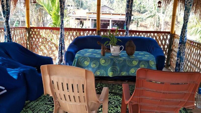 ホテル Peace Valley