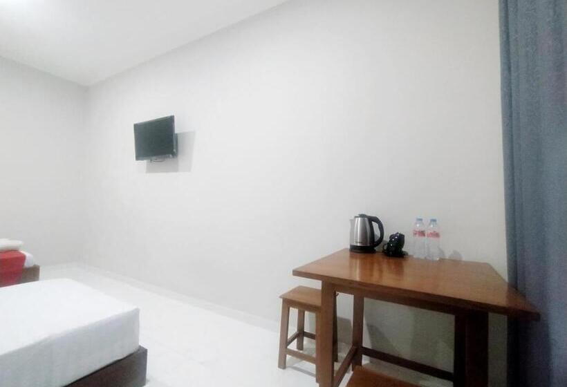 בית מלון כפרי Reddoorz Syariah Near Stasiun Purwokerto