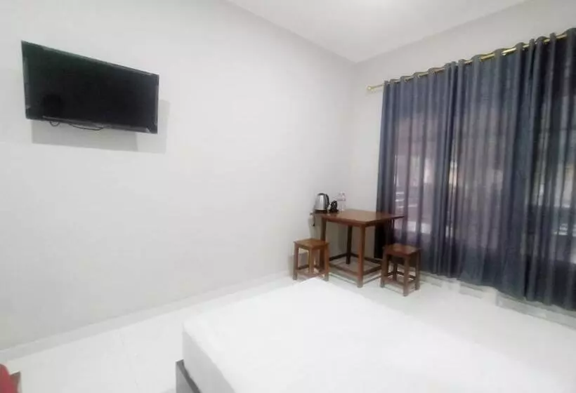 ホテル Reddoorz Syariah Near Stasiun Purwokerto