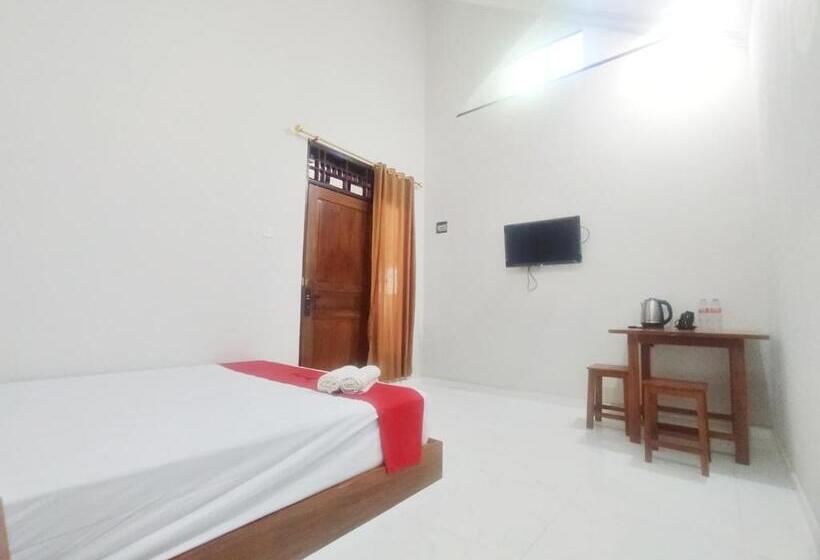 בית מלון כפרי Reddoorz Syariah Near Stasiun Purwokerto