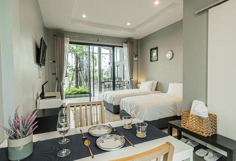 호텔 The River Palm Resort