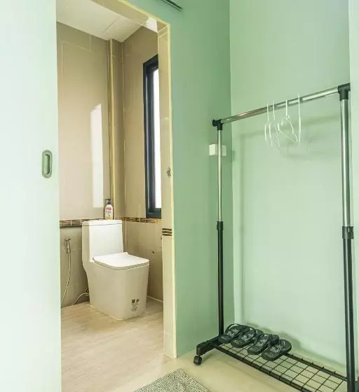 Hotelli The River Palm Resort