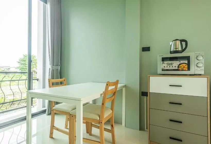 Hotelli The River Palm Resort