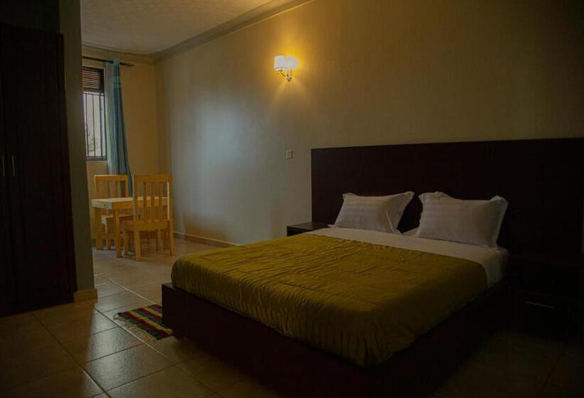 هتل Transit Haven