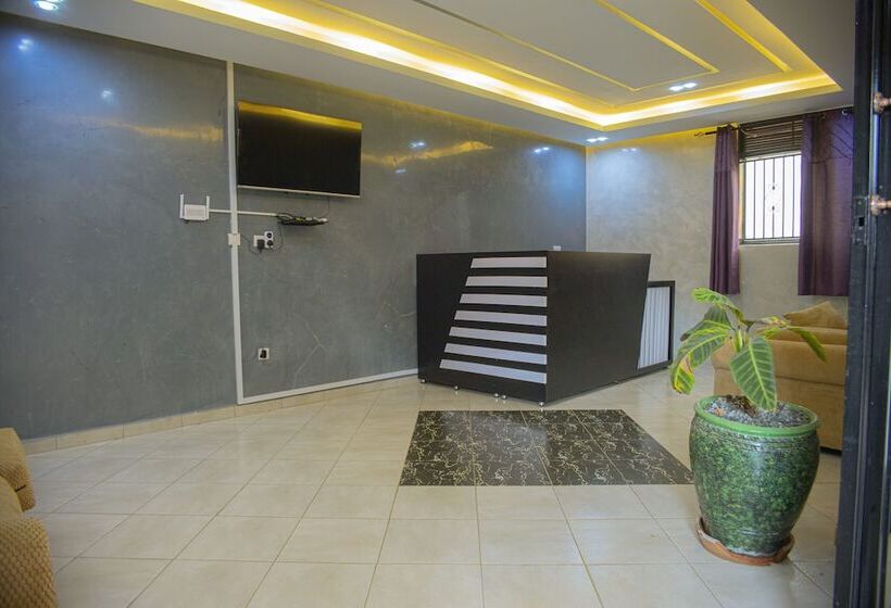 هتل Transit Haven