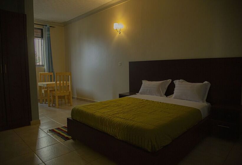 هتل Transit Haven