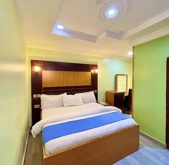 Infinite Luxury Hotels And Suites