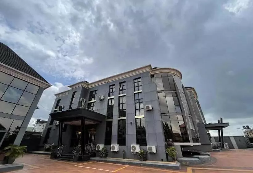Infinite Luxury Hotels And Suites