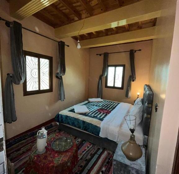 پانسیون Armed Family Lodge