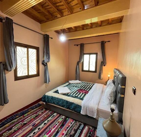 پانسیون Armed Family Lodge