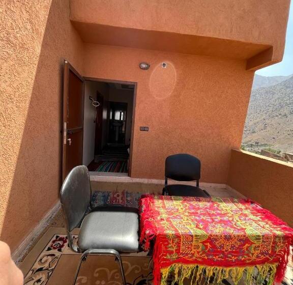 پانسیون Armed Family Lodge