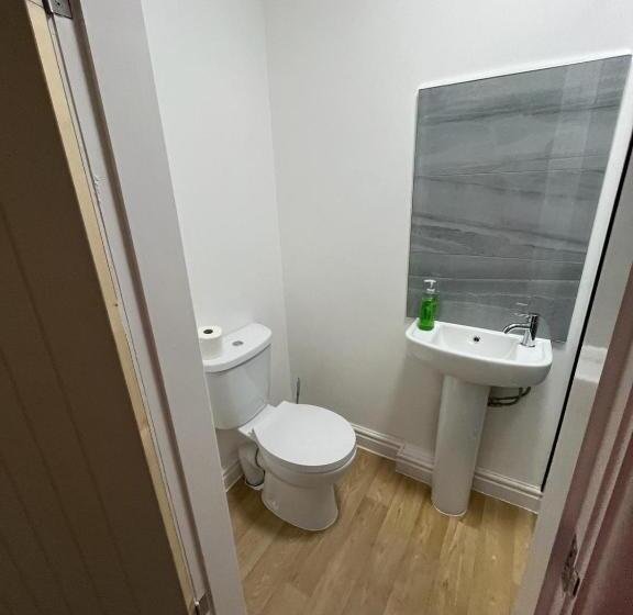 بنسيون Chief Vic Guest House