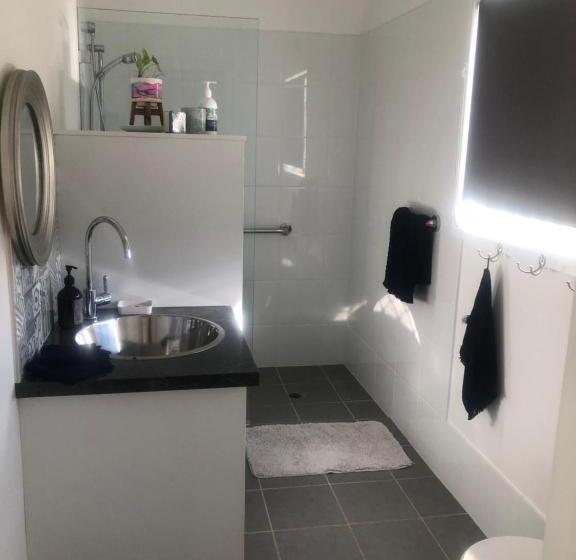 פנסיון Danara Cottage