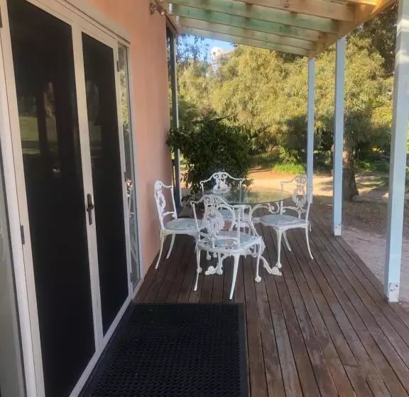 Majatalo Danara Cottage