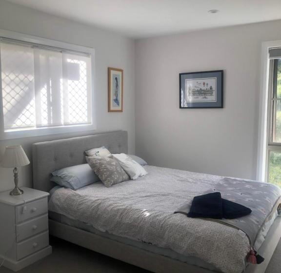 פנסיון Danara Cottage