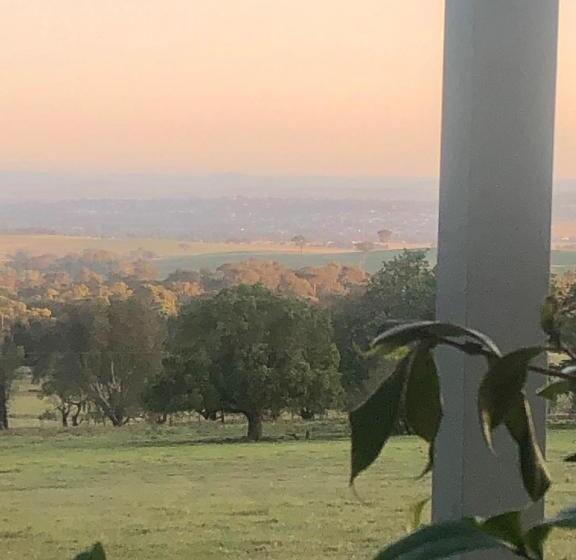 פנסיון Danara Cottage