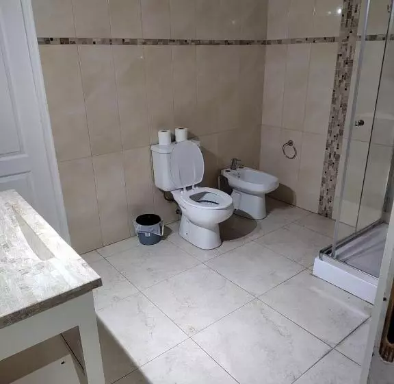 پانسیون Hostel Ezeiza