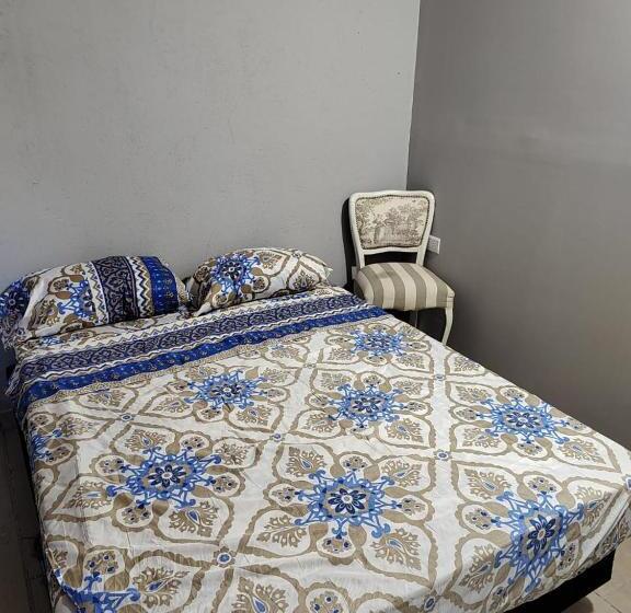 پانسیون Hostel Ezeiza