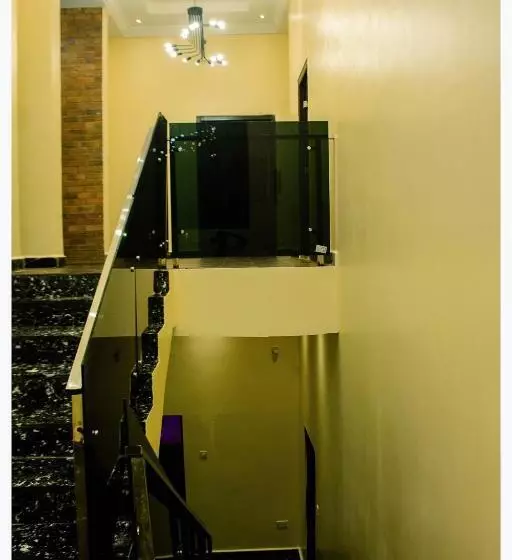 پانسیون House 7a