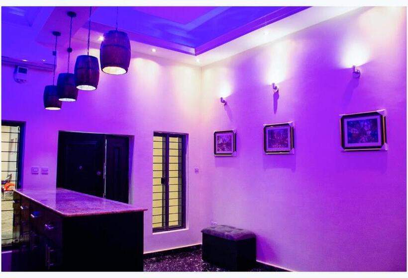 پانسیون House 7a