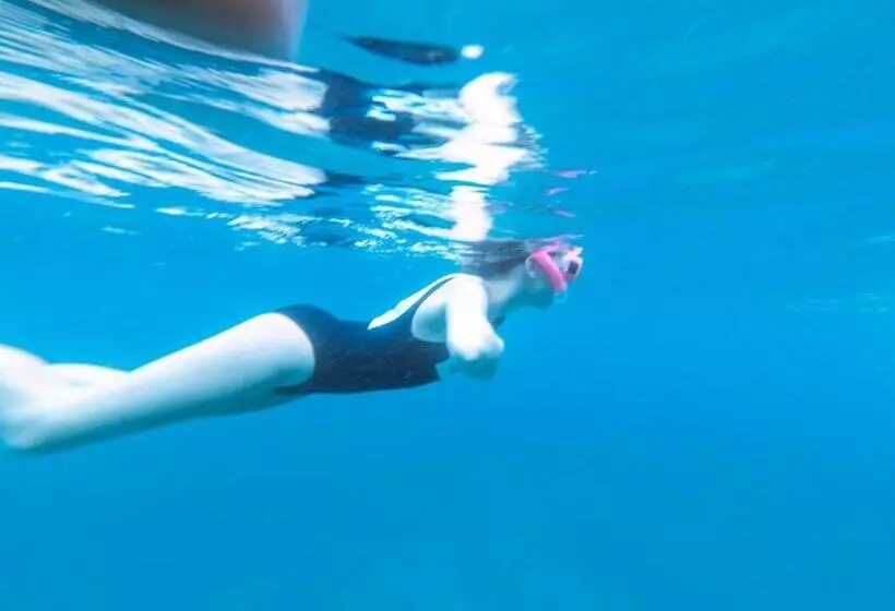 پانسیون Sunset Beach Stay At Mathiveri