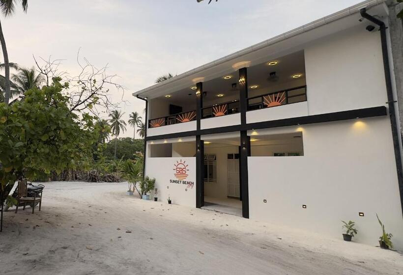 پانسیون Sunset Beach Stay At Mathiveri