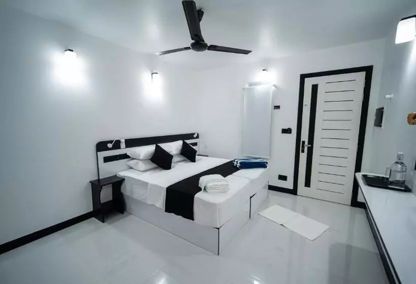 پانسیون Sunset Beach Stay At Mathiveri