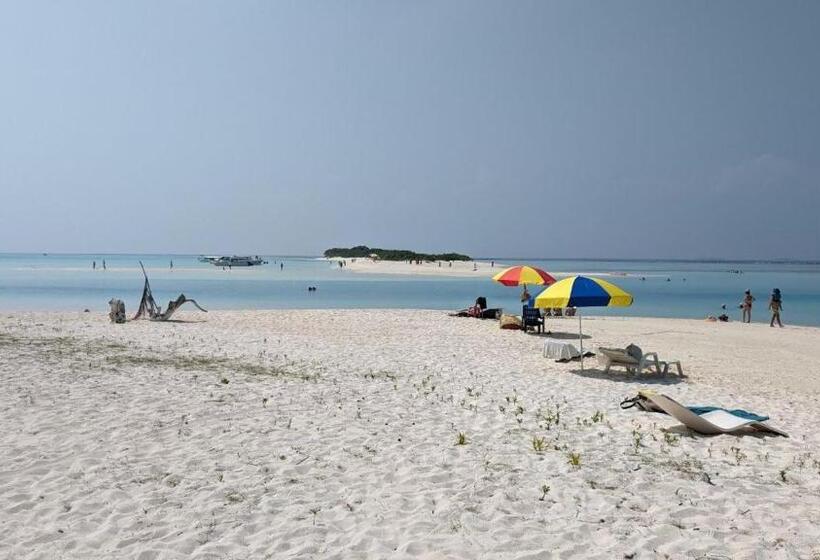 پانسیون Sunset Beach Stay At Mathiveri