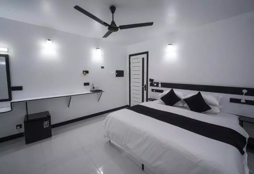 پانسیون Sunset Beach Stay At Mathiveri