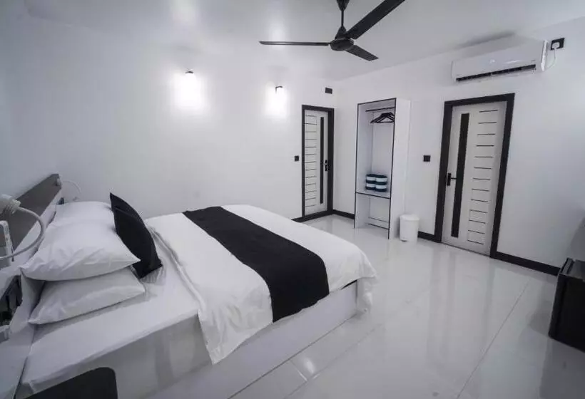 پانسیون Sunset Beach Stay At Mathiveri