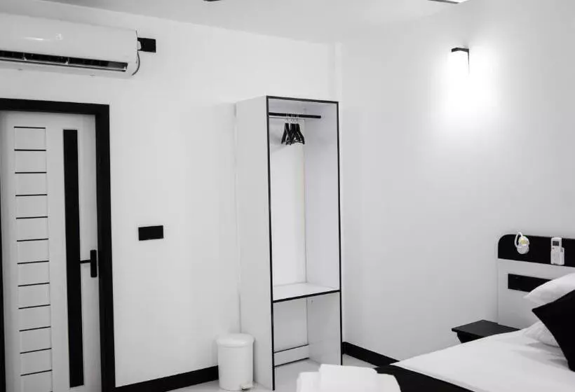 پانسیون Sunset Beach Stay At Mathiveri