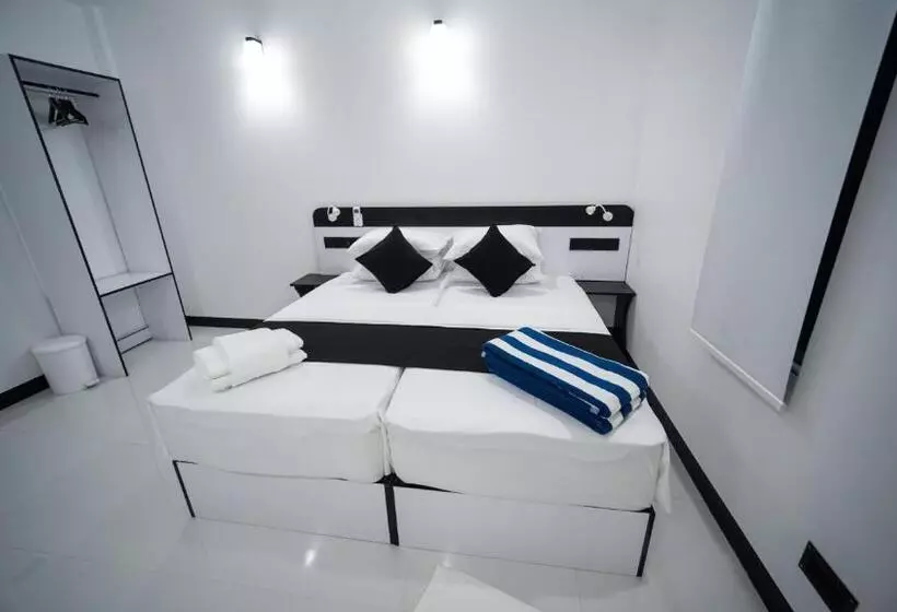 پانسیون Sunset Beach Stay At Mathiveri