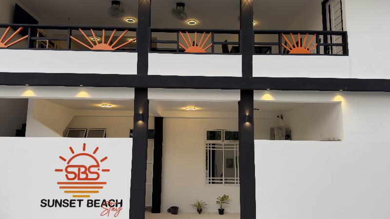 پانسیون Sunset Beach Stay At Mathiveri