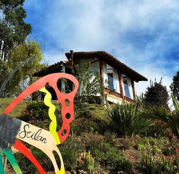 تختخواب و صبحانه Cabaña Esmeralda   Seilan Alojamiento Rural