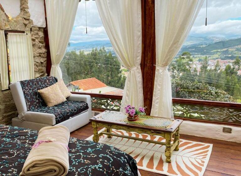 تختخواب و صبحانه Cabaña Esmeralda   Seilan Alojamiento Rural