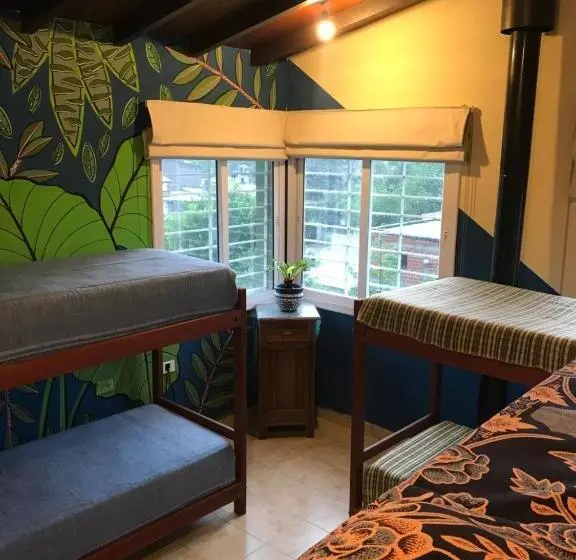 ベッドアンドブレックファースト Hostel House Casa De Los Pájaro