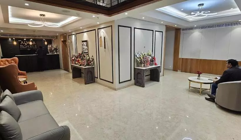 ホテル Alwar Royals