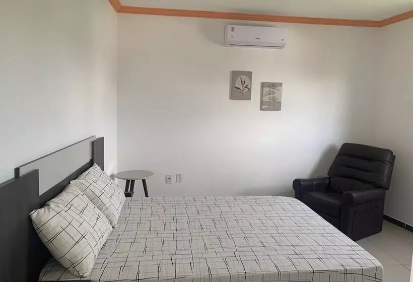 Hotelli Pousada Leon