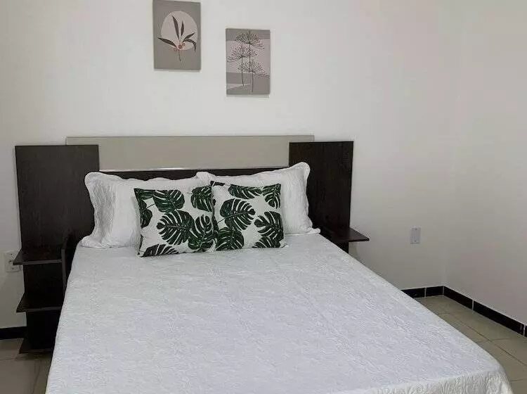 Hotelli Pousada Leon