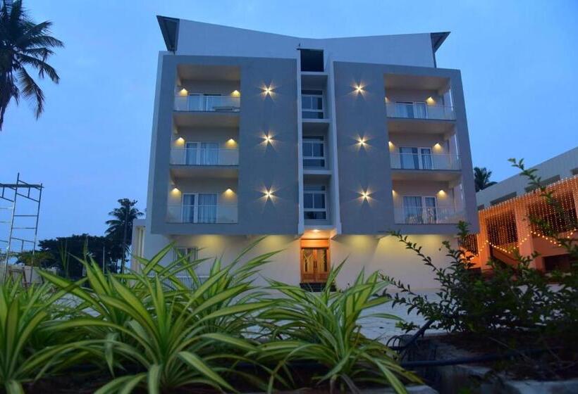 ホテル Sns Regency